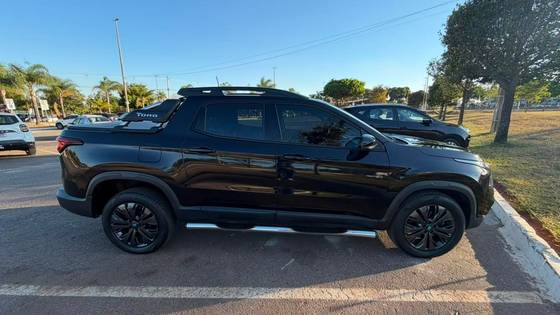 FIAT TORO 1.3 TURBO 270 FLEX VOLCANO AT6 FIAT TORO 1.3 TURBO 270 FLEX VOLCANO AT6